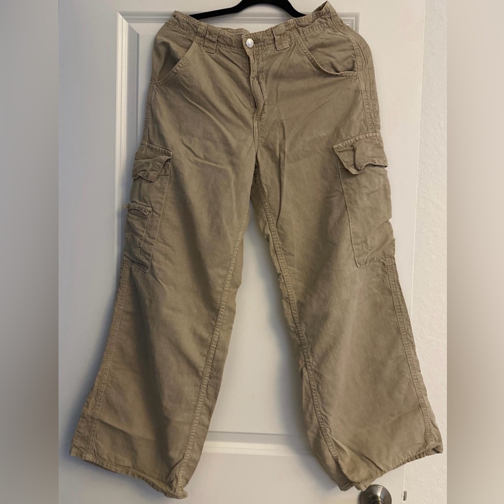 Zara TRF Mid Rise Cargo Pants size M
